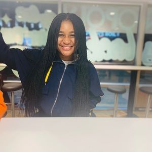 Meet your Posher, Victoria